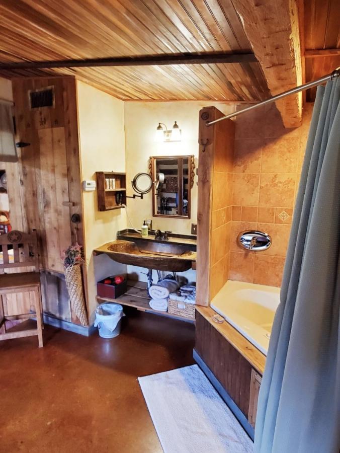 Barons Creekside Resort Fredericksburg Ngoại thất bức ảnh